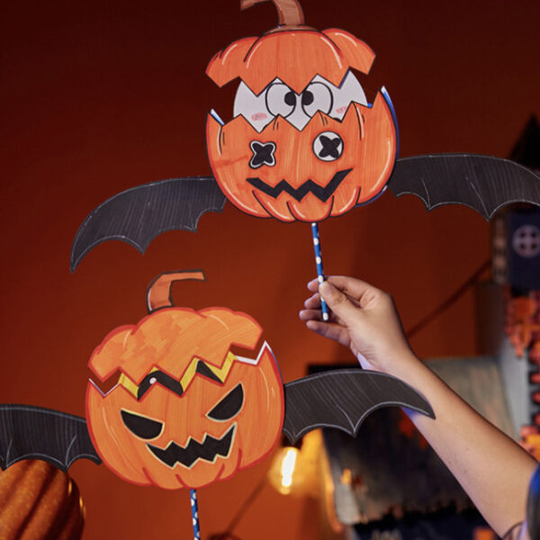 Paper colour-in pumpkin